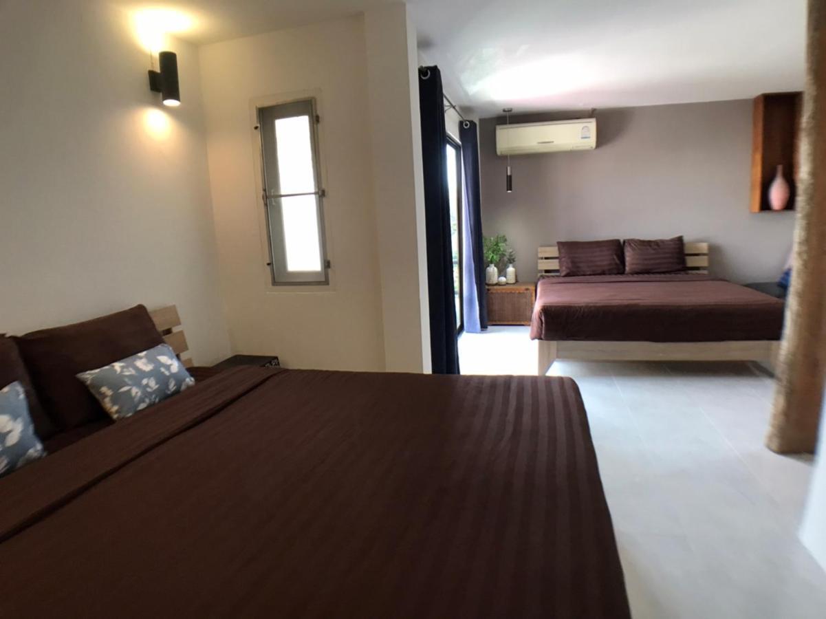 8Th House @ Center Of Chiangmai Old Town Apartman Csiangmaj Kültér fotó