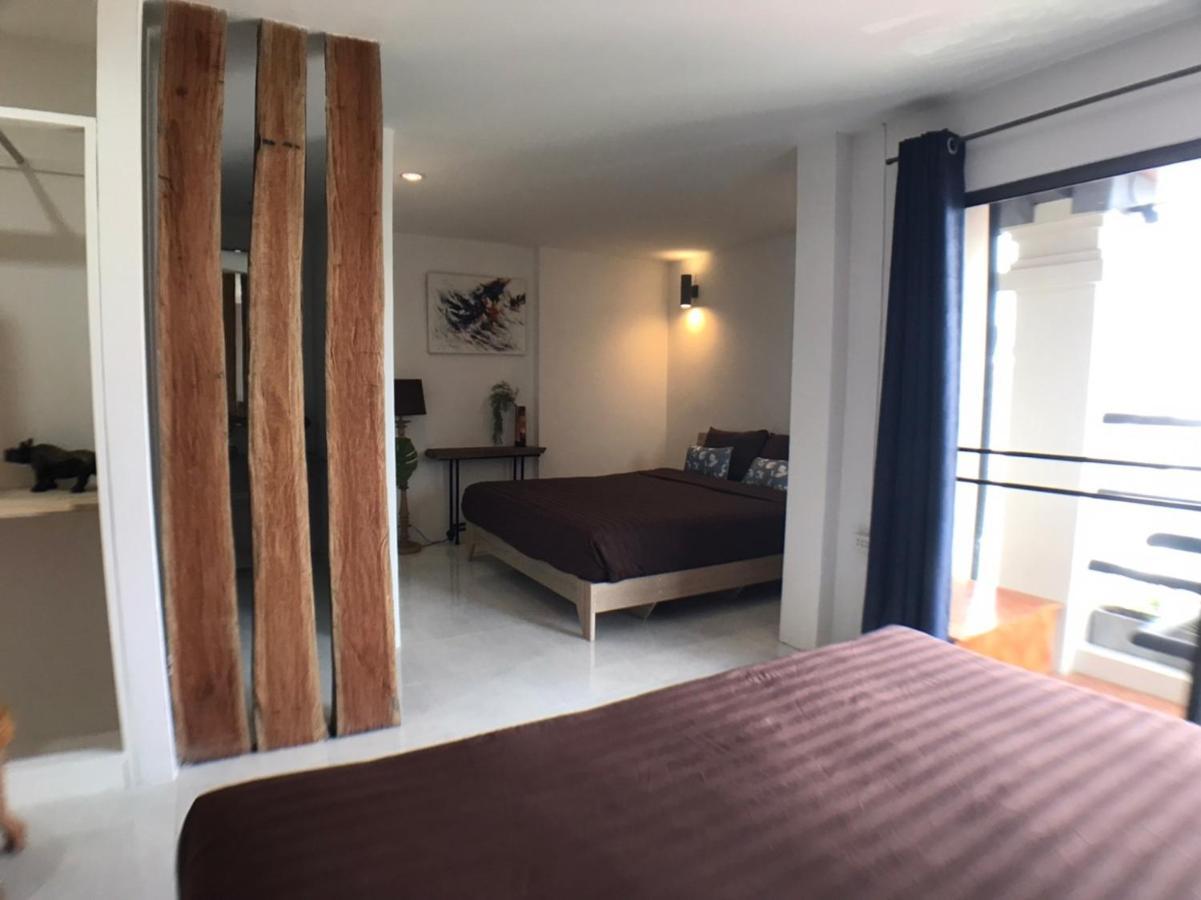 8Th House @ Center Of Chiangmai Old Town Apartman Csiangmaj Kültér fotó