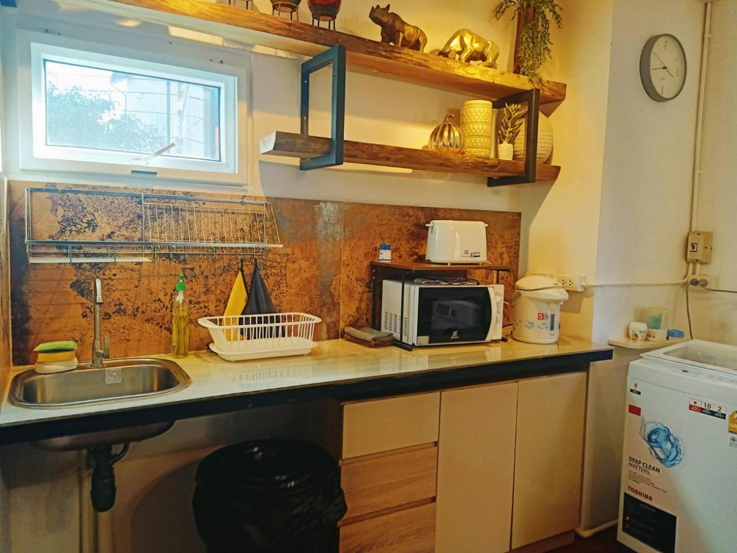 8Th House @ Center Of Chiangmai Old Town Apartman Csiangmaj Kültér fotó